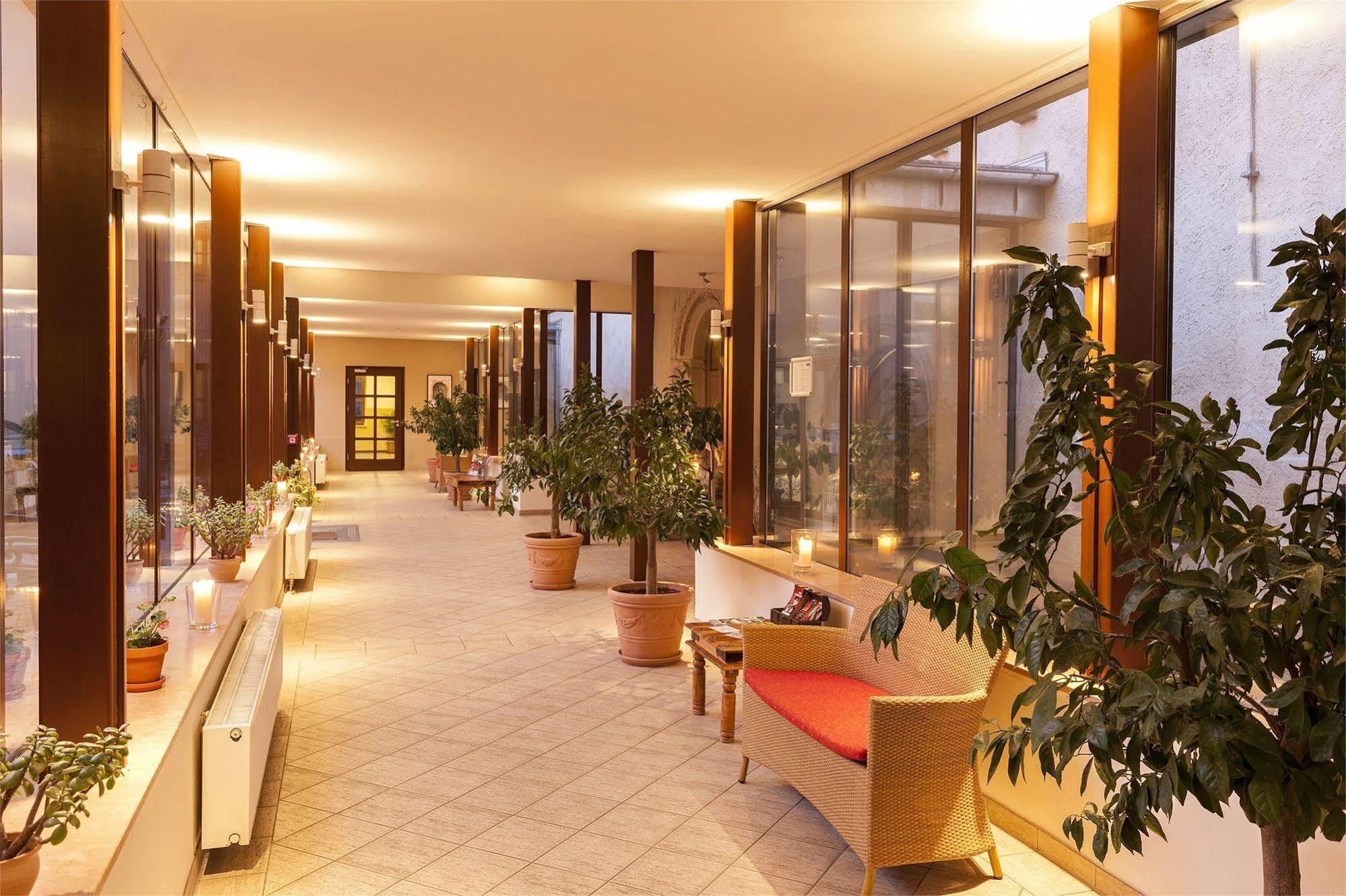 Wyndham Garden Quedlinburg Stadtschloss Eksteriør billede